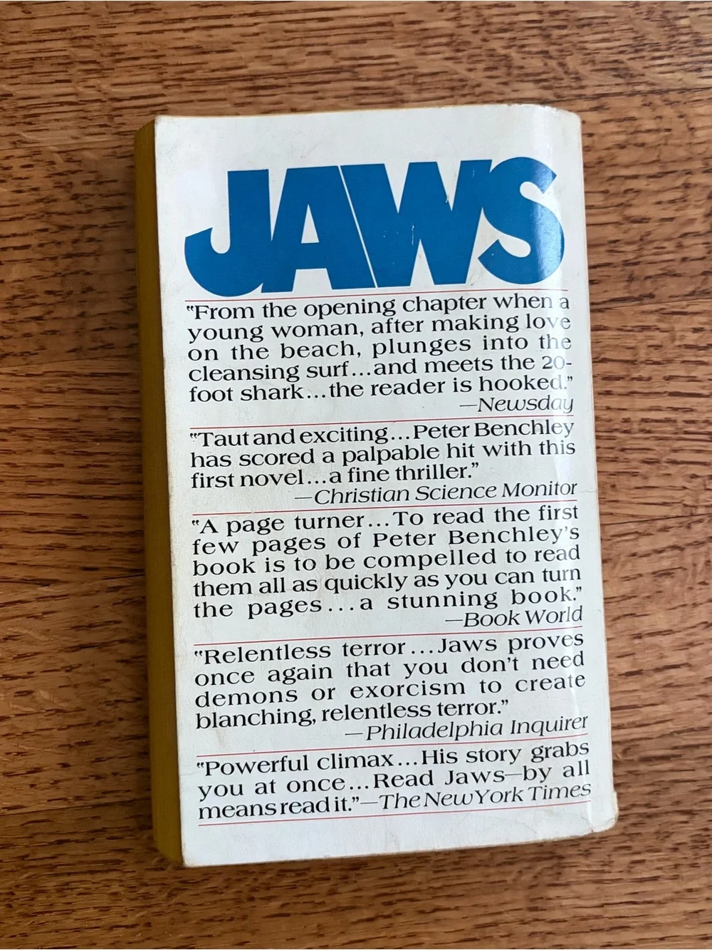Jaws by Peter Benchley Vintage Bantam Paperback Book 1975 18th Printing - Picture 2 of 15